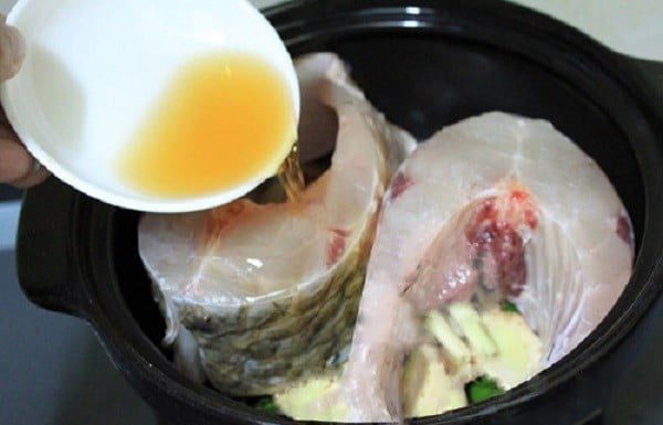 A versatile fish stock that will transform any type of fish: Firm, odor-free, and flavorful fish dishes