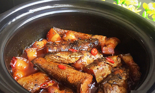 Fresh and Colorful Fish Market with No Worries about Going Bad