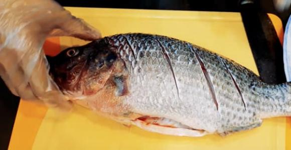 Crispy Golden Fried Fish Tips: Non-Sticky Pan, Oil-Free