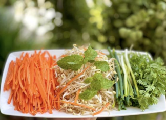 Delicious and Non-Sticky Mixture Noodle Stir Fry: Mouthwatering Tips