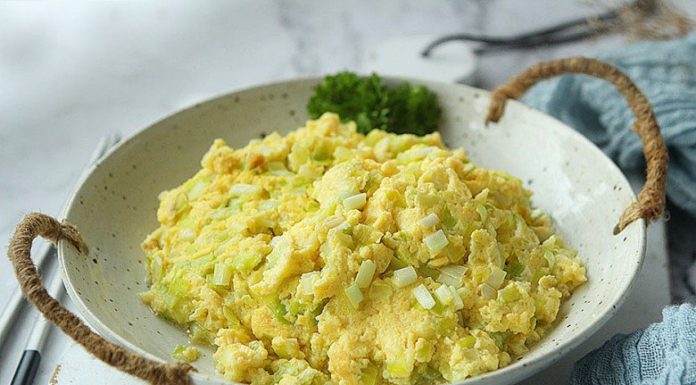 Cheap and Nutritious: A Delicious Egg Dish with Just 2 Ingredients