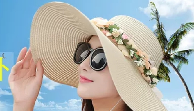 Stylish and Functional Sun Hats for Beach Photography