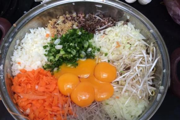 Crispy Fried Spring Rolls with a Hint of Ginger – Perfectly Golden and Crunchy Every Time, No More Soggy Rolls!