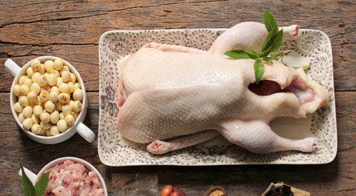 Duck Boiling Without Water: Pour this into the pot to remove all the rancid smell, sweet and rich flavor.