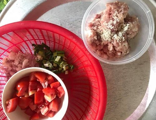 Delicious and Easy Recipe for Sour Soup with Ground Meat and Rice: Turn this into a Mouthwatering Dish in No Time