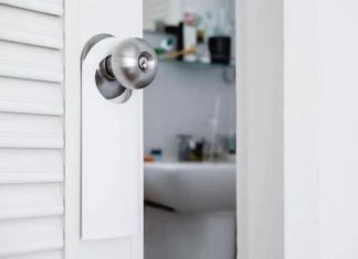 Should you close the bathroom door when not in use? Many people have made mistakes that lead to the growth of germs.