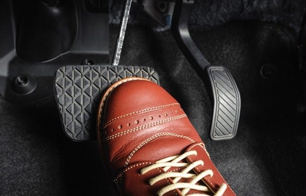 Sudden Brake Failure: Ensuring Safety in Handling the Situation