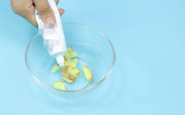 Squeeze toothpaste onto ginger for powerful effects, but most people are unaware.