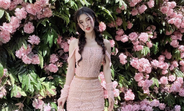 Stay trendy this summer with these stylish lace outfits