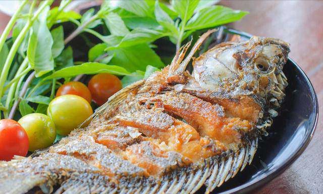 Crispy and golden fish fry: Just add this slice to make it extra crispy, without worrying about it breaking.