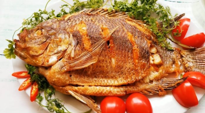 Fried Fish: Don’t just put the fish directly into the pan – Add this step for crispy and intact results