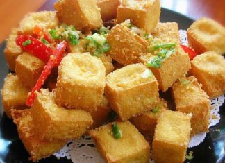 Frying tofu immediately in hot oil is all wrong: Taking this step ensures crispy tofu, no worries about oil splatter