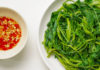 Get Rid of Toxins and Keep Your Water Spinach Fresh: Remember to Boil It with This Ingredient, Enjoy Your Meal
