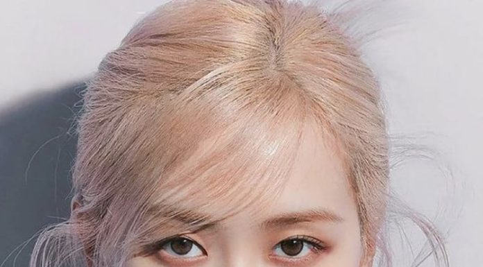 Rosé BLACKPINK abides by these 7 basic skincare principles for a smooth, fair complexion.