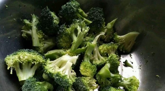 Mistake: Washing cabbage directly with water for soup, add 2 new steps for completely clean cabbage