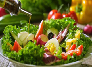 Salad can lead to weight gain if you make this mistake