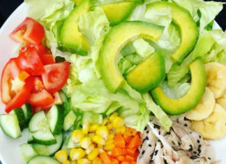 Mistakes in eating salad that make you gain weight instead of losing it