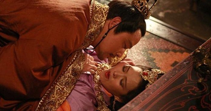 Why does a concubine need to be led back to the palace after being favored by the emperor?