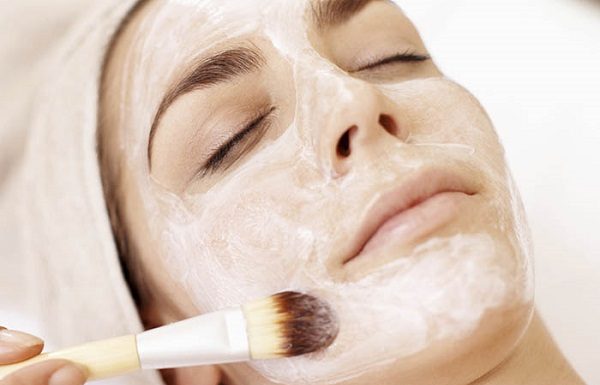 Can expired yogurt be used as a face mask?