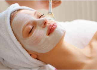 4 Effective Ways to Use Yogurt to Banish Stubborn Acne and Achieve Brighter Skin in No Time