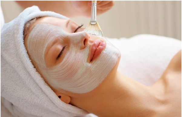 4 Effective Ways to Use Yogurt to Banish Stubborn Acne and Achieve Brighter Skin in No Time