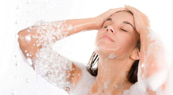 The Perfect Way to Take a Shower for Optimal Health and Glowing Skin