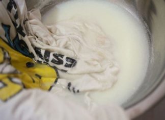 White shirts that have changed color “into a mess” shouldn’t be thrown away, soak them in milk to make them white and clean as new