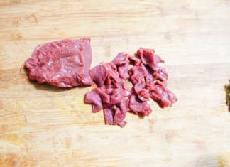 Secret sauce for tender and succulent beef stir-fry: The magic ingredient that makes the meat juicy and tender, a must-know for any cook.