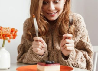 Craving for sweets suddenly: A sign of diabetes?