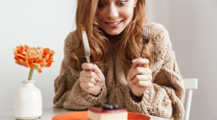 Craving for sweets suddenly: A sign of diabetes?