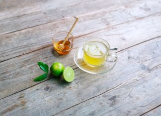 5 Everyday Drinks for Smooth and Glowing Skin, No Spa Needed