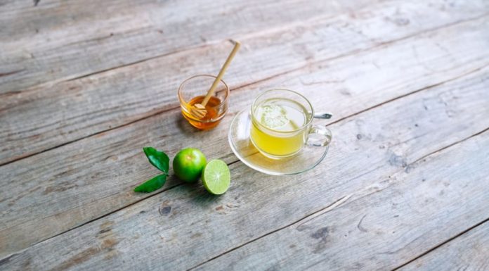 5 Everyday Drinks for Smooth and Glowing Skin, No Spa Needed