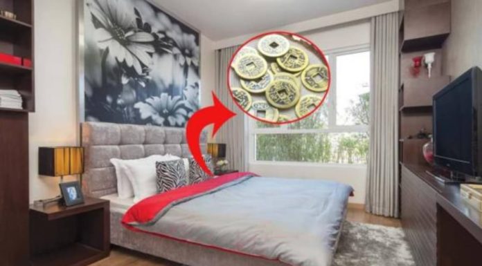 Set this quietly at 0 o’clock under your pillow, and attract extremely strong good luck and fortune