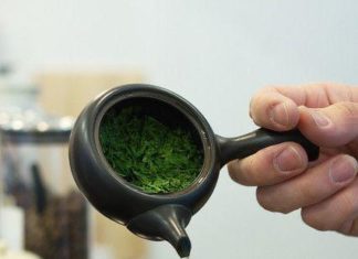 Tips for Using Green Tea to Achieve Flawless, Smooth Skin