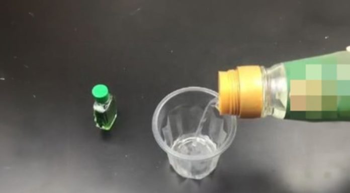 The ultimate combination: Blending White Vinegar with Medicated Oil, every household needs it! Try it yourself and you’ll love it for its safety and cost-effectiveness.