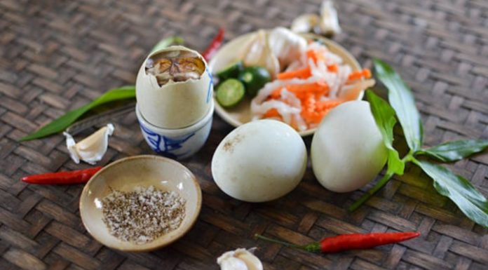 Tips for buying deliciously fresh young duck eggs