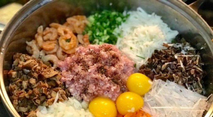 Add this to the pan before frying the spring rolls, 10 crispy golden nuggets, stays crunchy even when left for a while