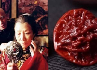 The Surprising Purpose Behind Queen Hy’s Constant Use of a Fruit in Her Makeup Routine