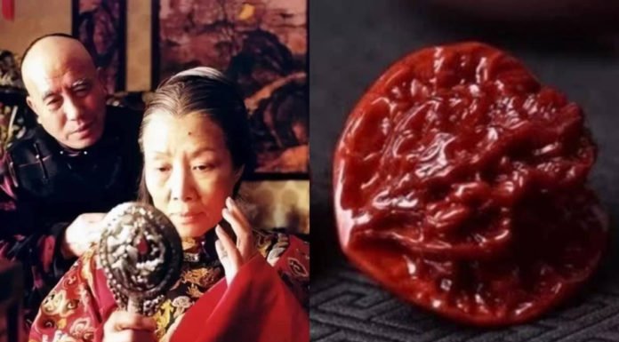 The Surprising Purpose Behind Queen Hy’s Constant Use of a Fruit in Her Makeup Routine