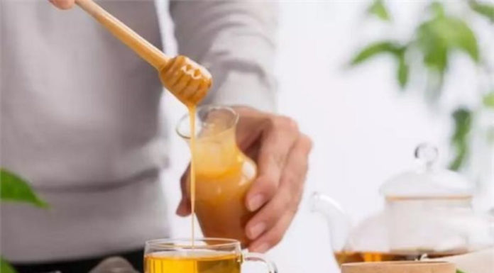 Is drinking honey water before sleep beneficial?