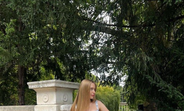 Redefining the Trendy Floral Dress Designs for a Fresh and Beautiful Look