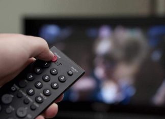 The Neglected and Dirty Item in Every Living Room: Dusty Ceiling Fans