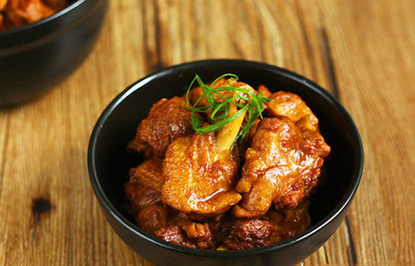 Duck meat store adds extra ingredient for delicious, tender, and fragrant meat, eliminating any unpleasant smell. Everyone loves it!