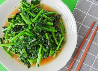 Should you blanch vegetables before stir-frying? A common misconception that many people do wrong, resulting in vegetables turning dark and bland.