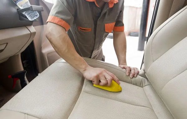 Tips to Remove Oil Stains from Car Interior