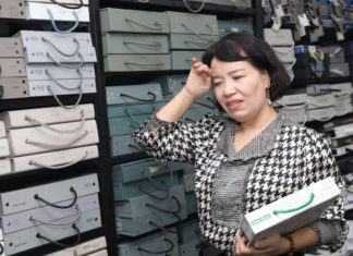 The secret to looking 10 years younger than your real age of a female U50 director