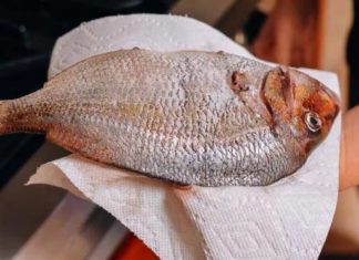 Crispy golden fried fish with this secret ingredient will amaze even top chefs