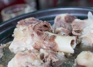 Bone broth: Add this secret ingredient to make your clear soup even more flavorful and delicious