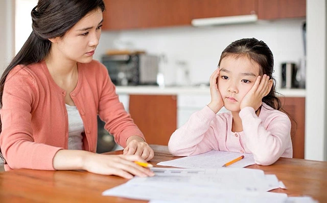 The 5 phrases parents say that truly hurt their children