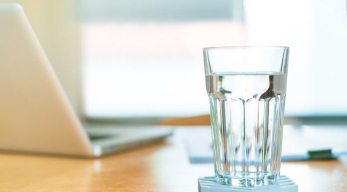 5 Reasons why you should drink more water in winter